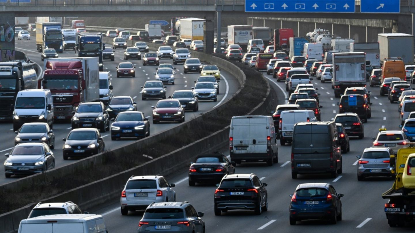 Pannenhelfer des ADAC im vergangenen Jahr zu mehr Einsätzen ausgerückt