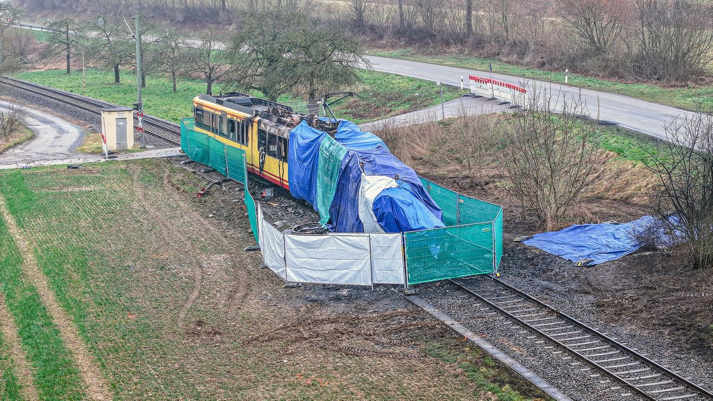 Unfälle: Nach tödlichem Zugunglück steht Abtransport der Bahn bevor