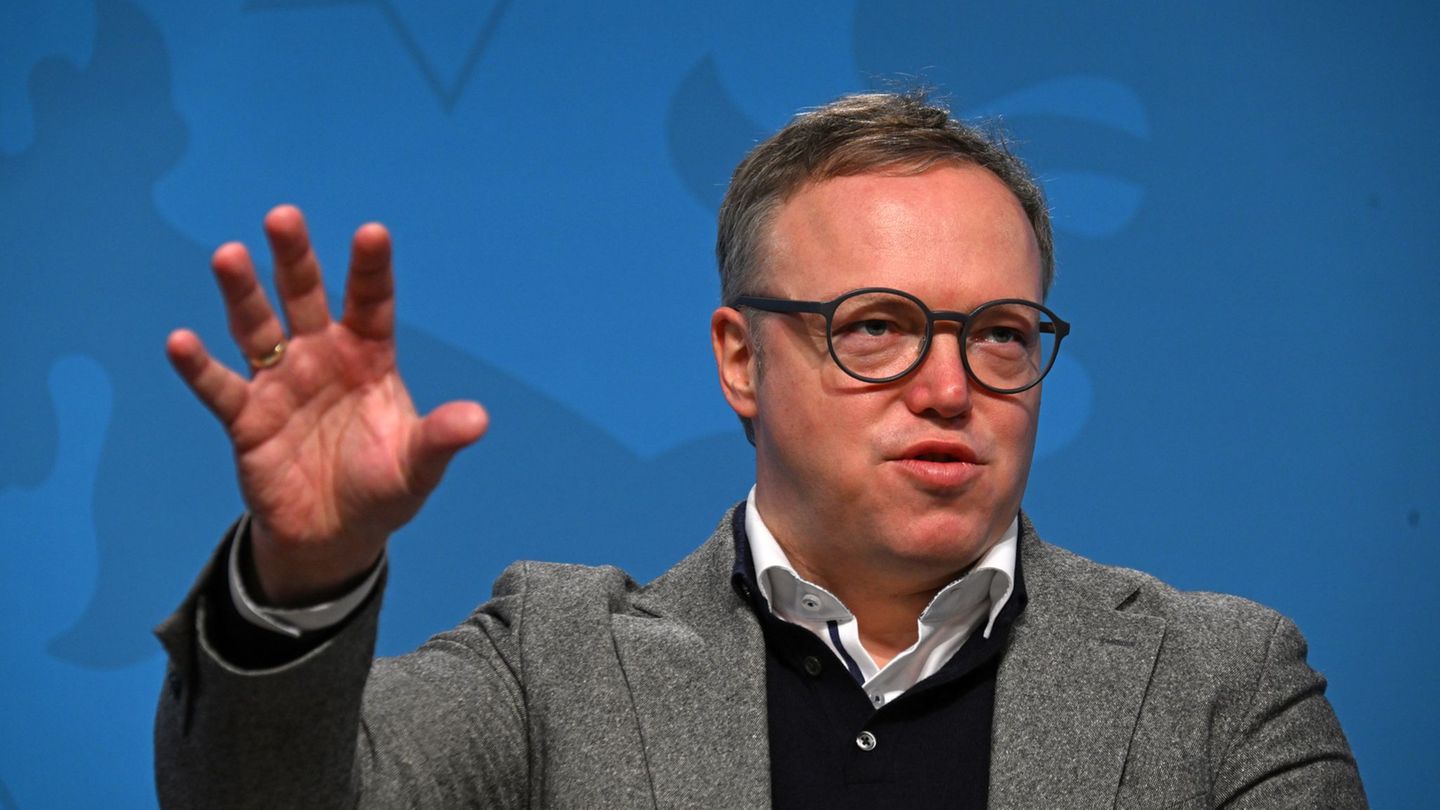 Sondervermögen: CDU-Mann Voigt: „Von politischen Routinen Abstand nehmen“