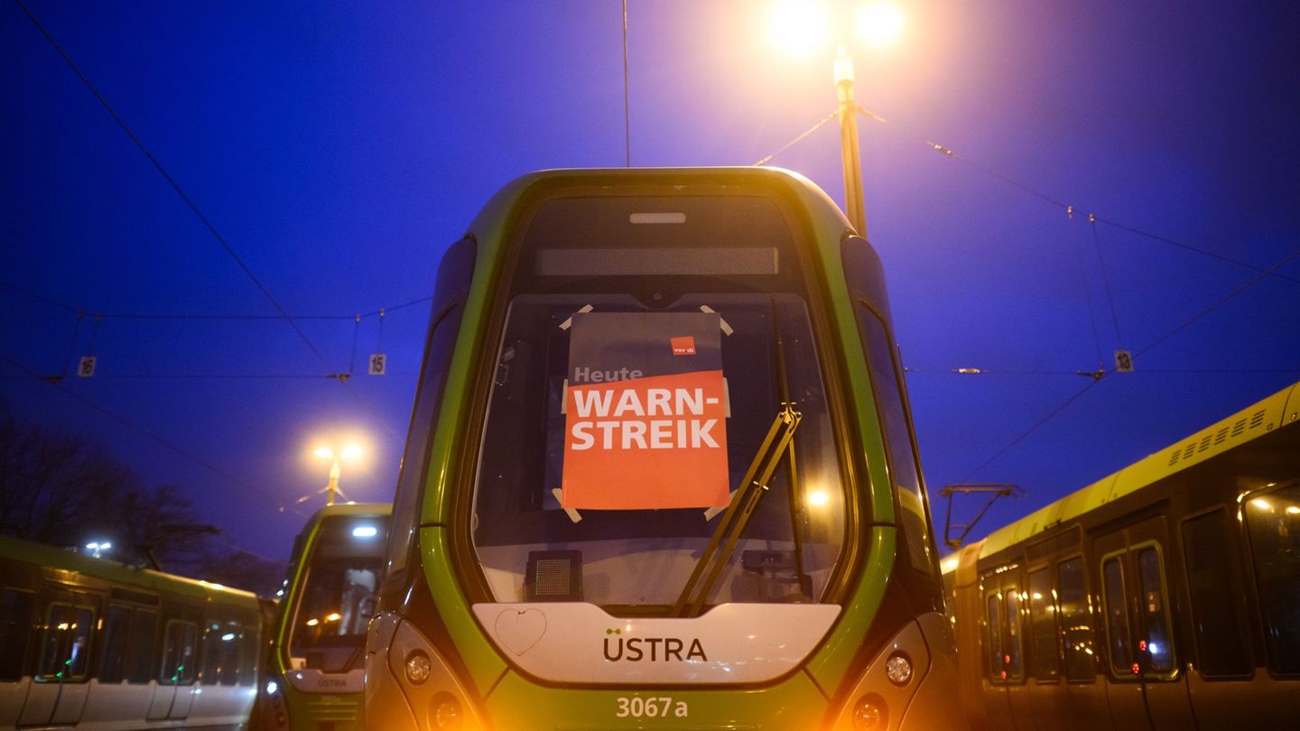 Öffentlicher Dienst: Neue Warnstreiks: Bus und Bahn fallen vielerorts aus