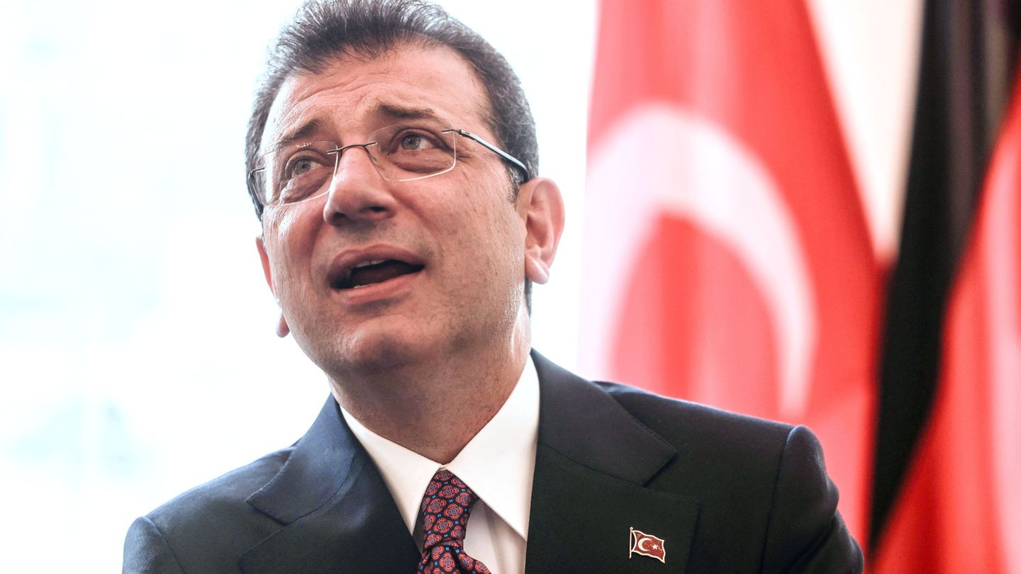 Ermittlungen: Türkische Justiz verhaftet Erdogan-Kontrahenten Imamoglu