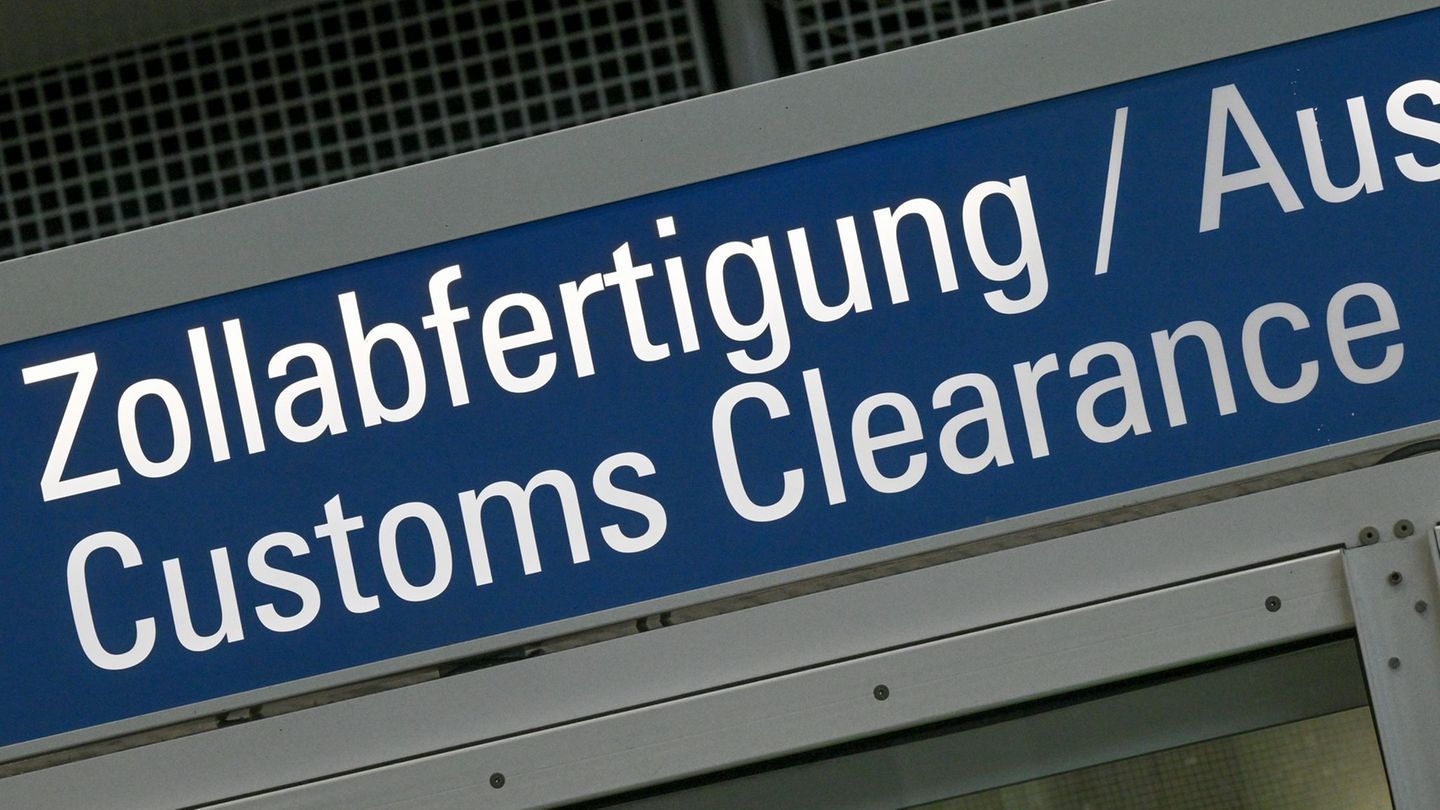 Kontrolle: Zoll findet geschützte Kakteenteile in rund 400 Kakaobeuteln