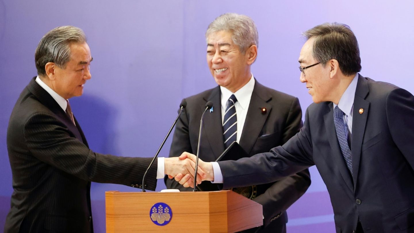 Japan, China und Südkoreas bekräftigen gemeinsame Verantwortung für Frieden