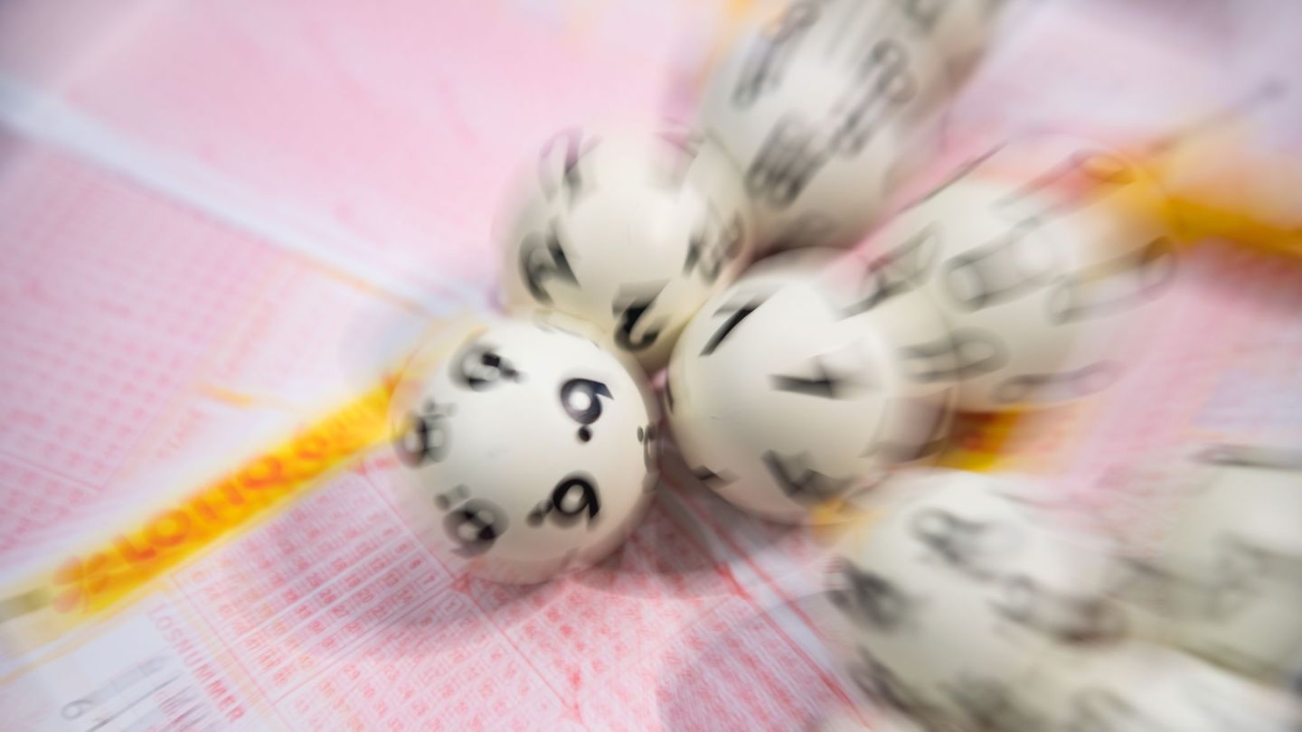 Glücksspiel: Spielerin aus Südwesten gewinnt mehr als 1,2 Millionen Euro
