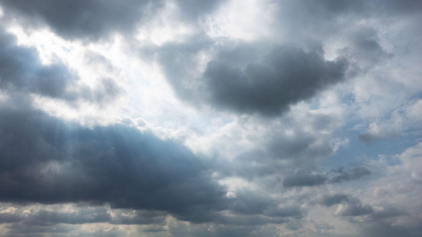 DWD-Vorhersage: Viele Wolken und wenig Sonne in Hessen