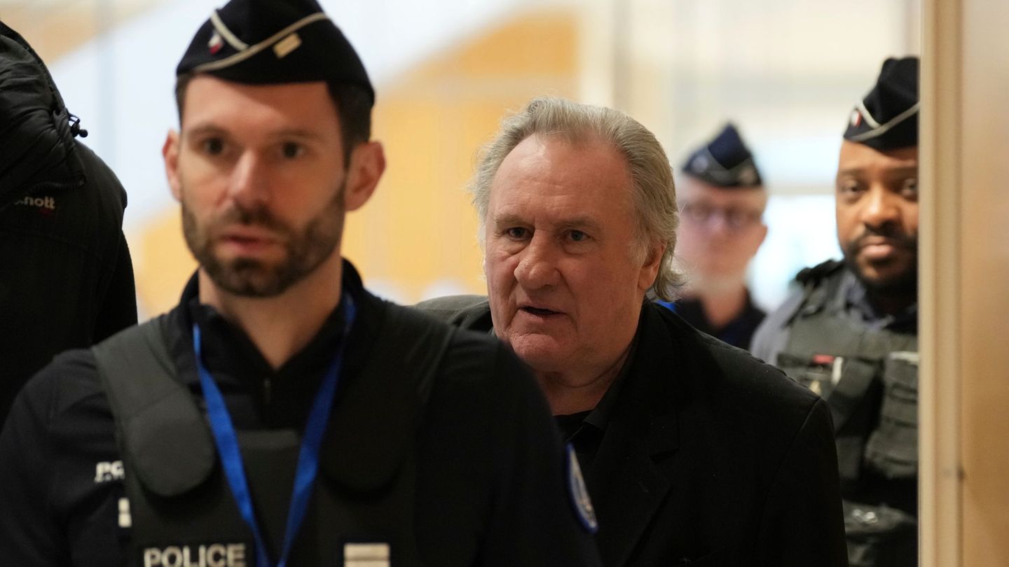 Frankreich: Depardieu: Keine Erinnerung an absichtliche Berührung