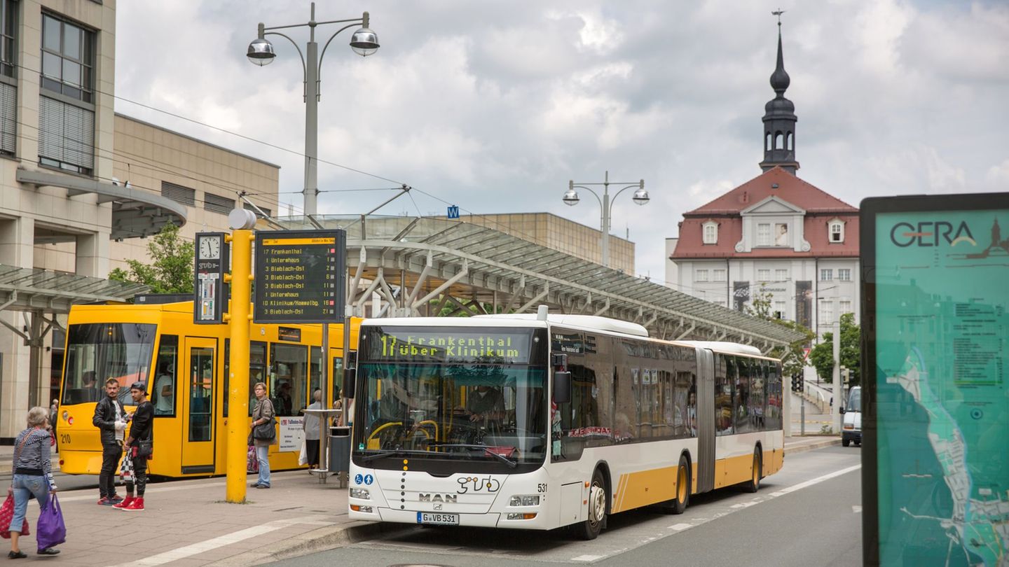 Nahverkehr in Ostthüringen: Besserer Nahverkehr – Modellprojekt startet 2026