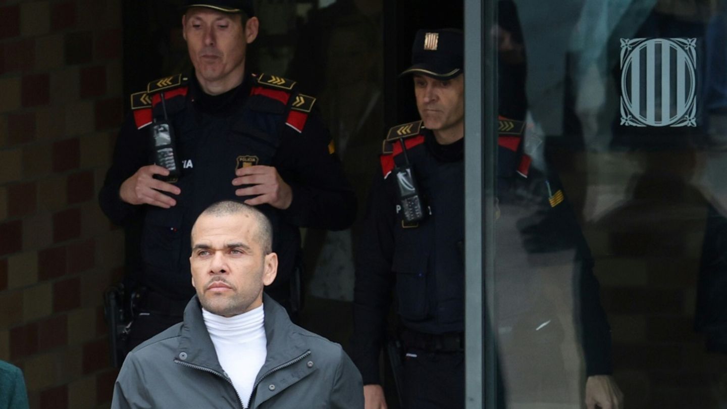 Verurteilung von Ex-Fußballstar Dani Alves wegen Vergewaltigung aufgehoben