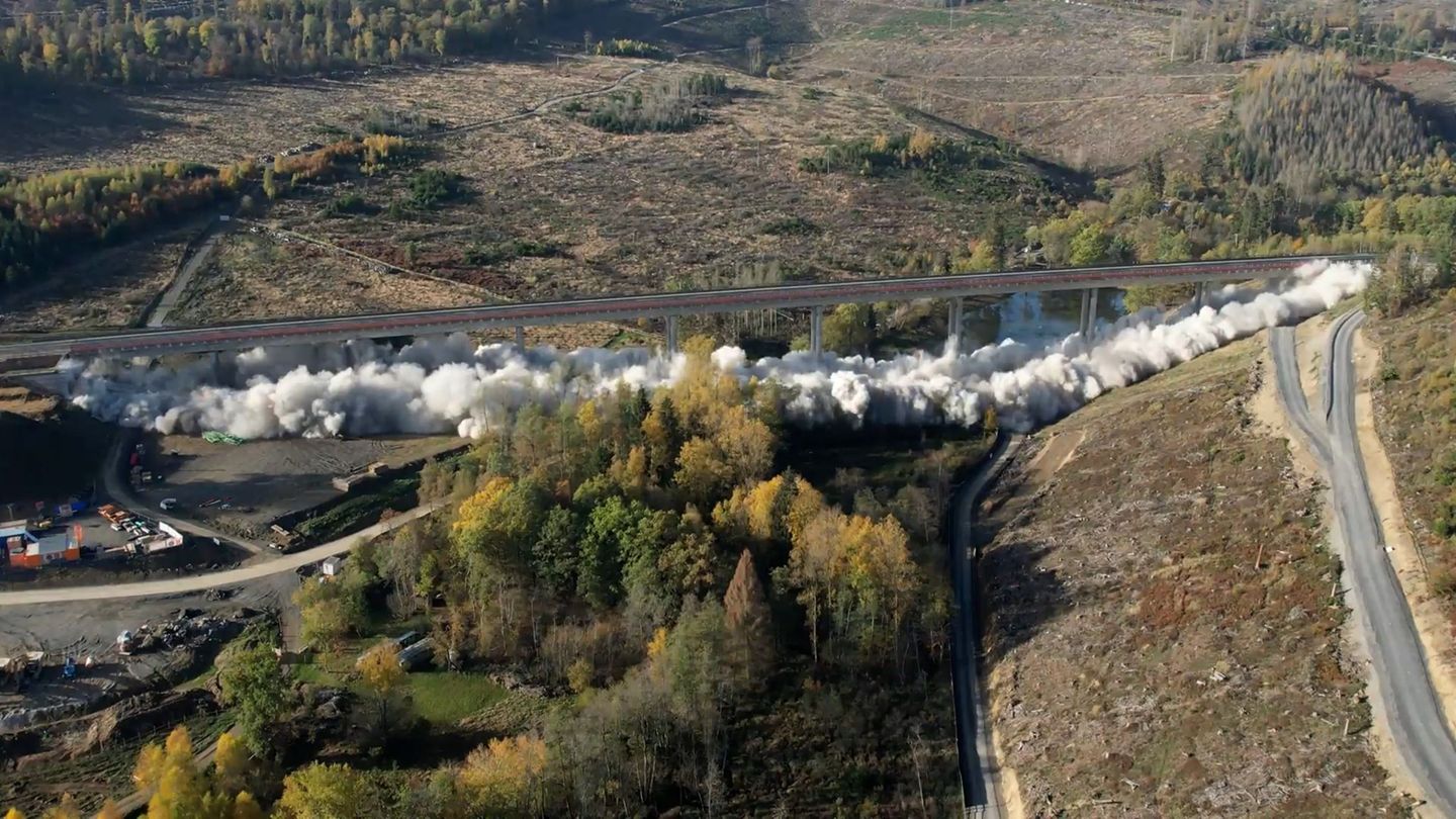 Talbrücke: Autobahnbrücke an A45 bei Wilnsdorf wird gesprengt