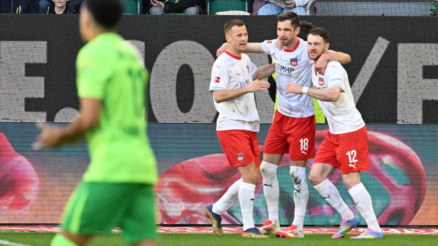 Fußball-Bundesliga: Blut, Foul, Elfmeter, Tor: Pieringers Minuten der Extreme