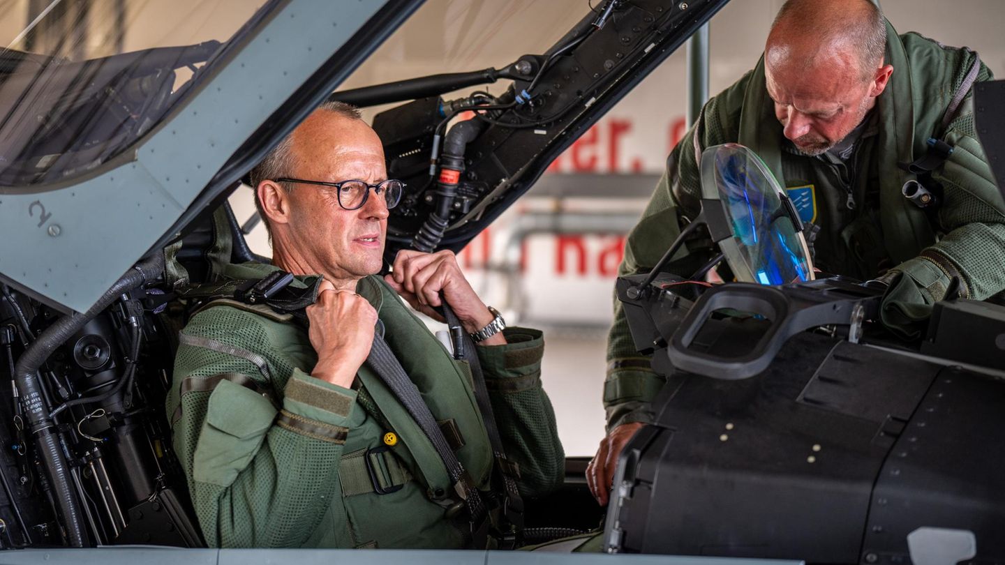 Medienbericht: Friedrich Merz nutzt Flieger der Bundeswehr so oft wie kein anderer Fraktionschef