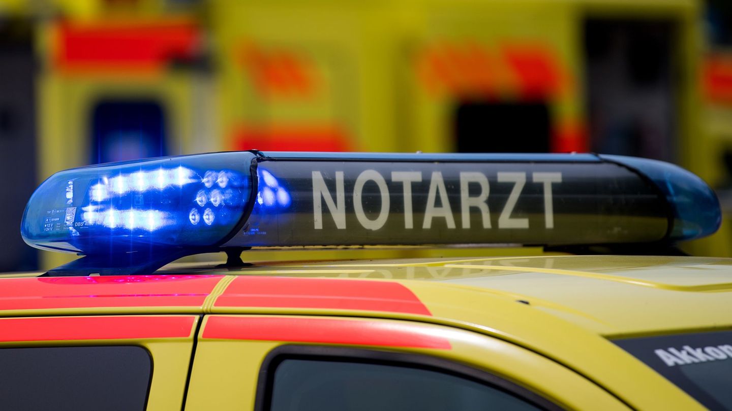 Kreis Diepholz: Fahrradfahrer von Auto überfahren und tödlich verletzt