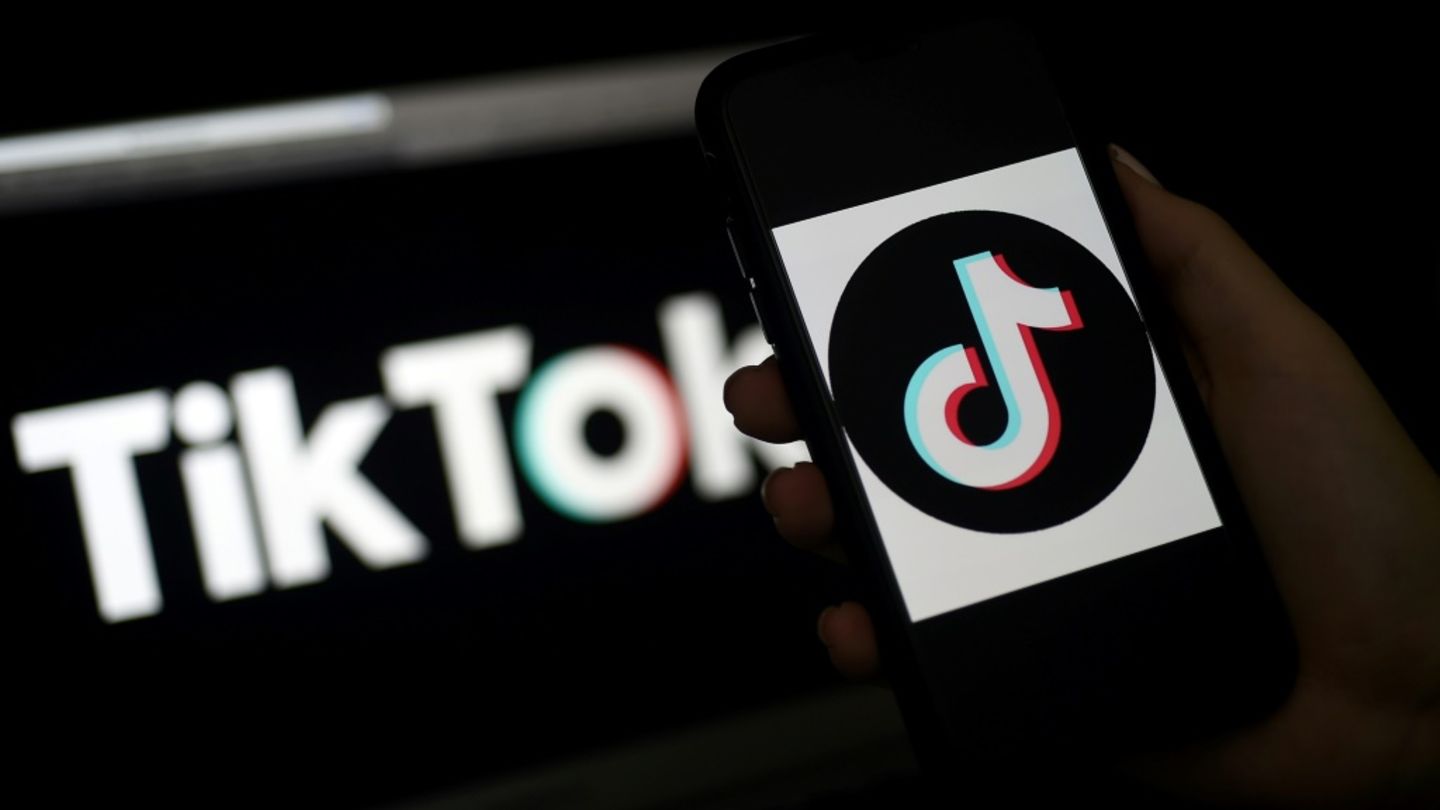 Trump: Verhandlungen über Tiktok-Verkauf an Investoren kurz vor Abschluss – Offen für Zoll-Verhandlungen