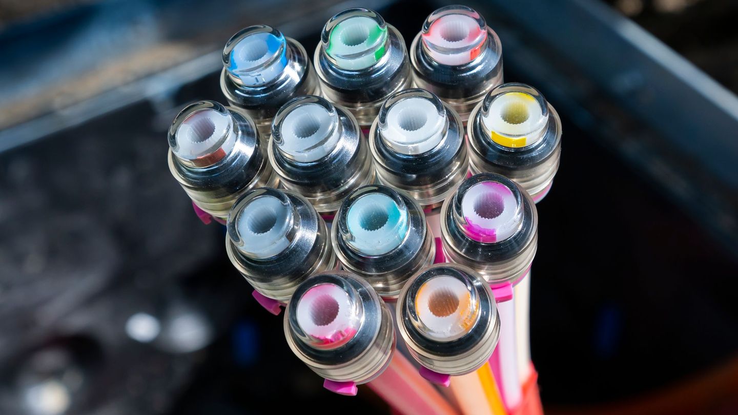 Datennetz: Glasfaser steht für ein Viertel der Hessen bereit