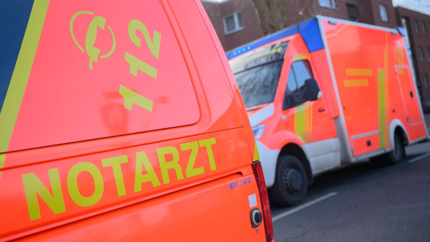 Unfälle: Neunjähriger Junge wird von Auto erfasst und schwer verletzt
