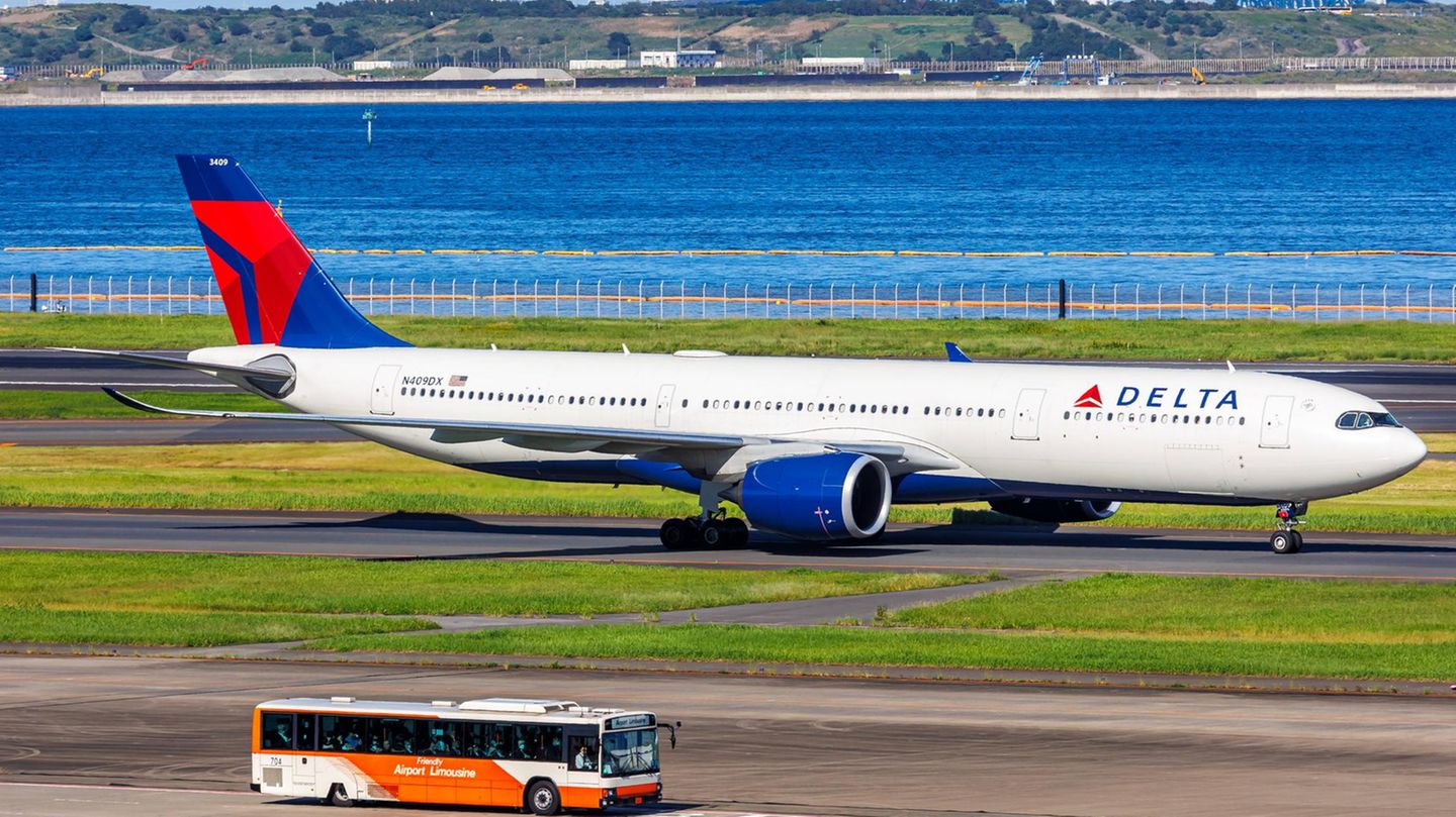 Delta Air Lines: Schwere Turbulenzen auf Langstreckenflug: 25 Menschen kommen ins Krankenhaus