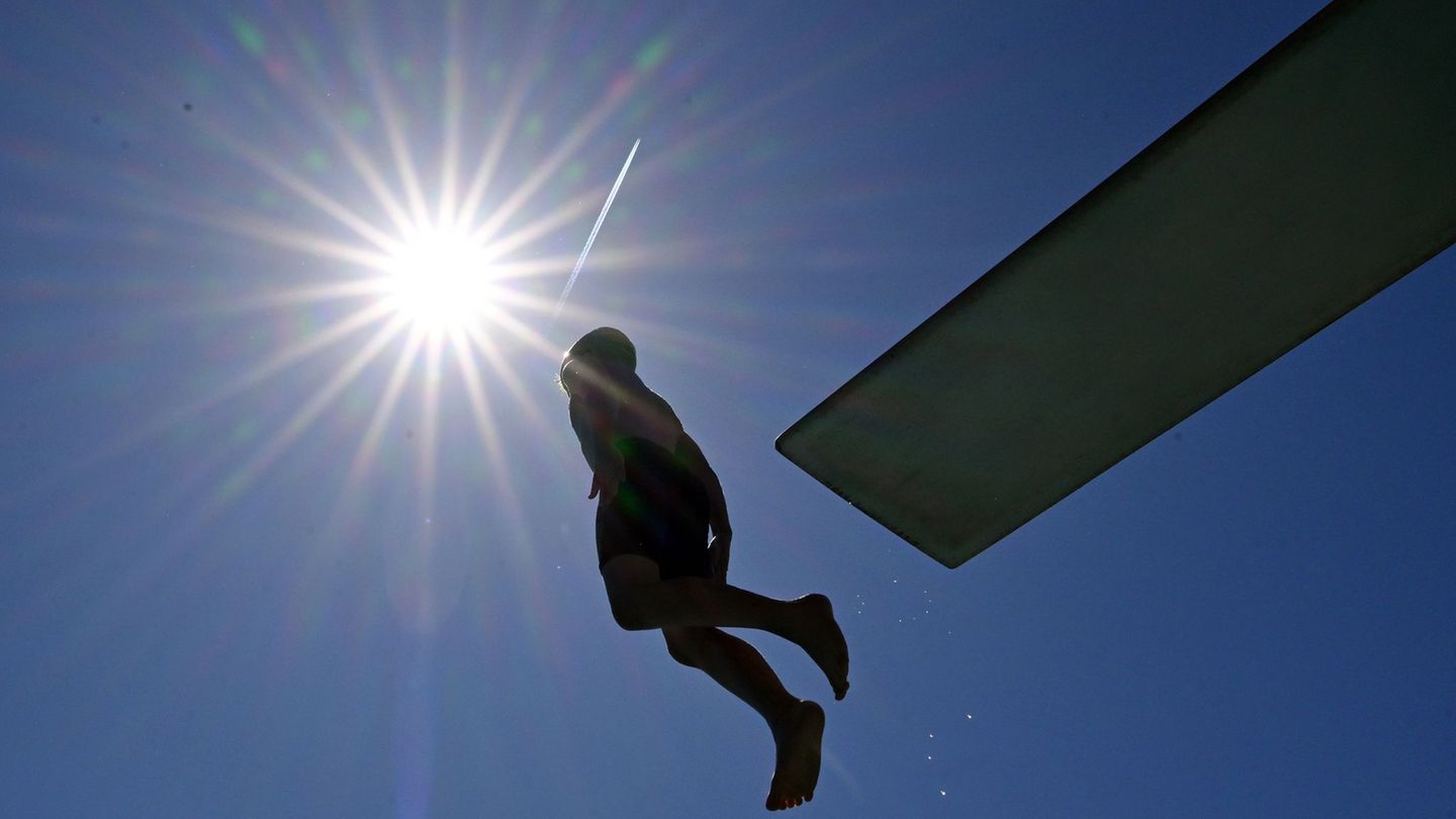 Sommerwetter: Freibäder hoffen auf Rückkehr des Sommers