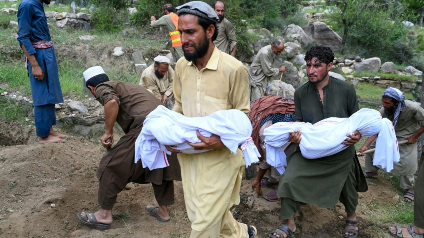 Trauer um 1400 Tote nach Erdbeben in Afghanistan – Nachbeben der Stärke 5,2