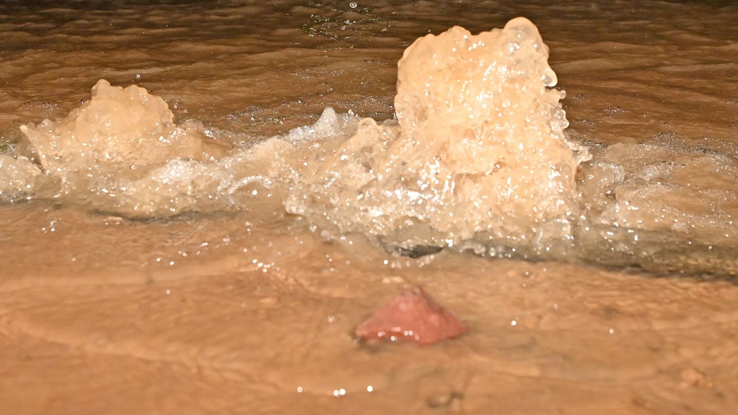 Havarie: Nach Wasserrohrbruch in Koblenz: 500 Haushalte ohne Gas