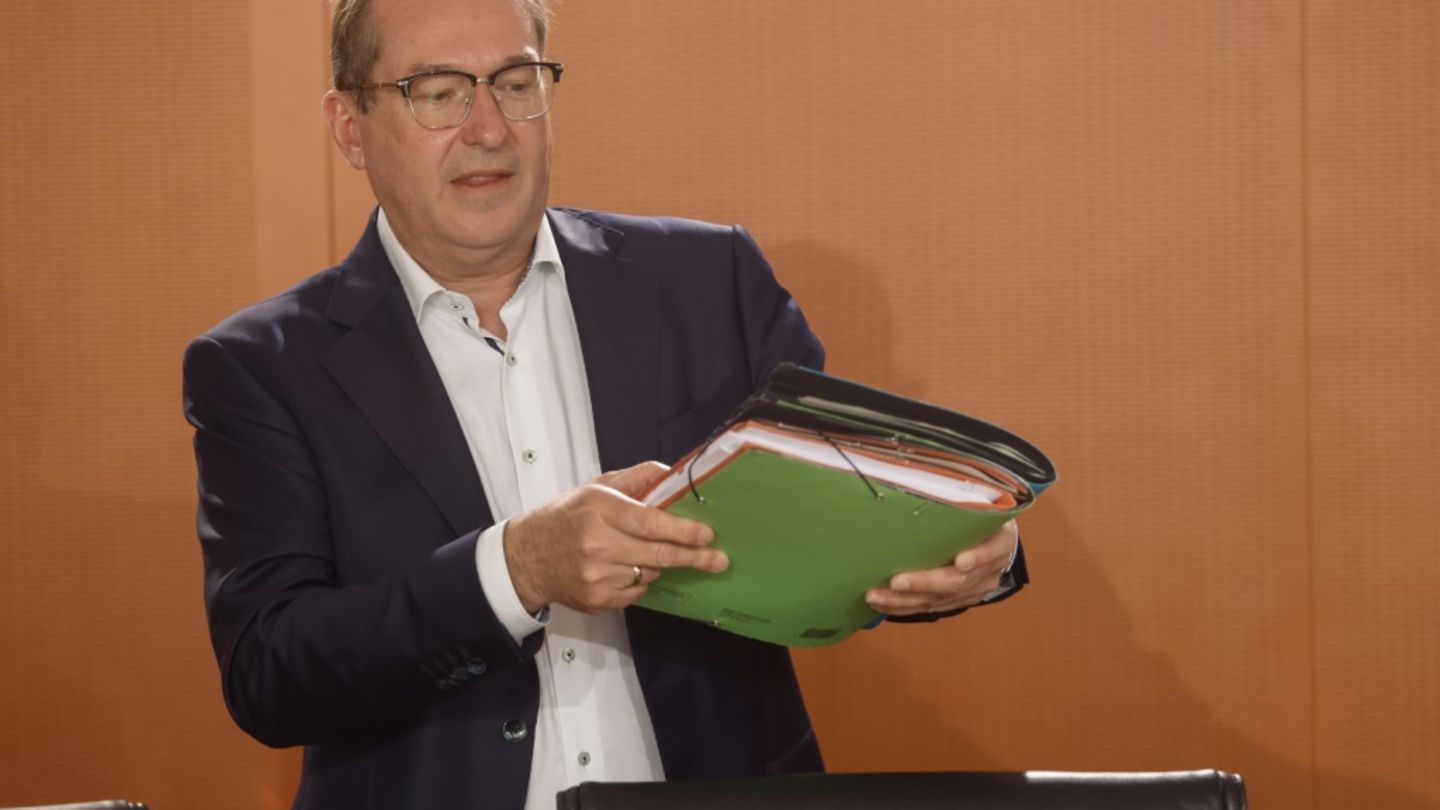 Dobrindt vor Beratungen über EU-Asylsystem: Wollen Migrationsdruck verringern