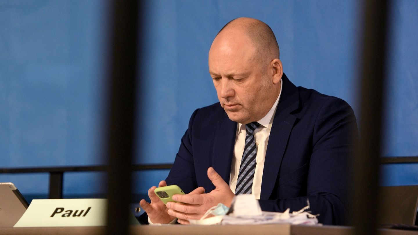 OB-Wahl in Ludwigshafen: OB-Wahl in Ludwigshafen: Paul prüft weitere Schritte