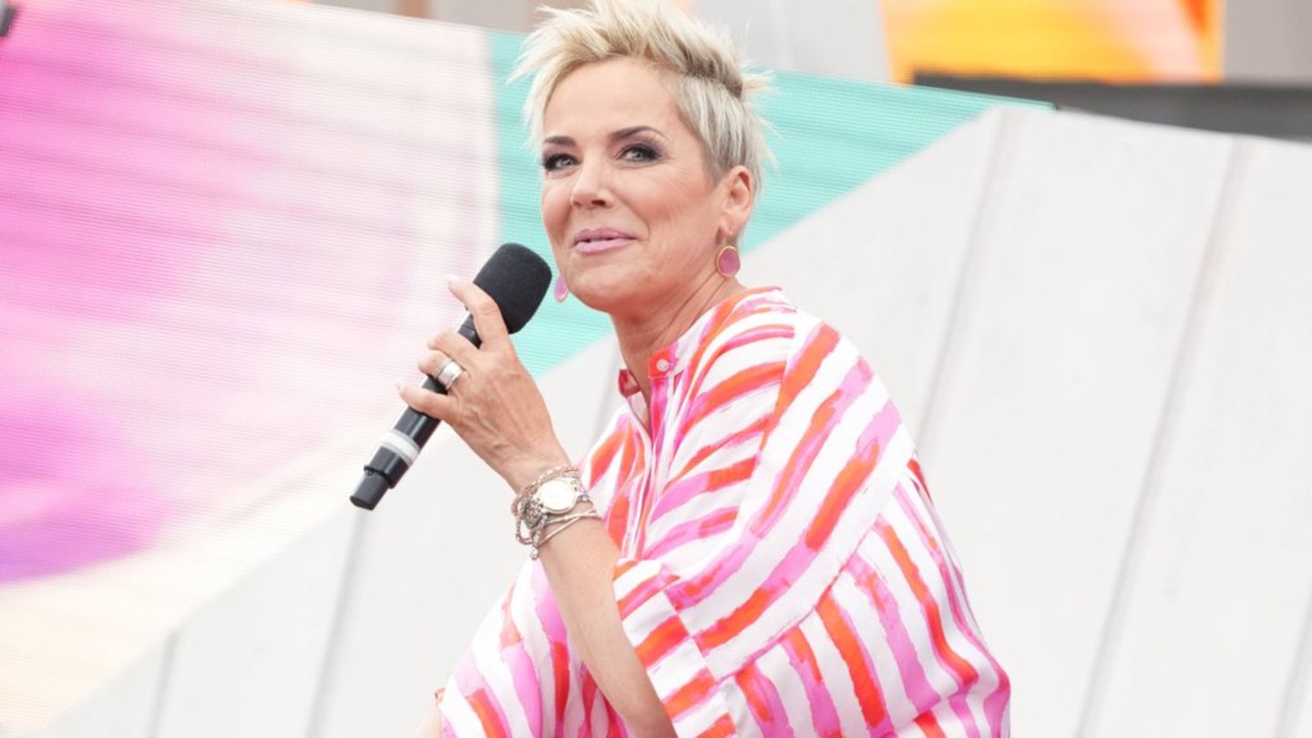 „Bauer sucht Frau“-Moderatorin Inka Bause: Sängerin muss ihre Jubiläumstournee absagen