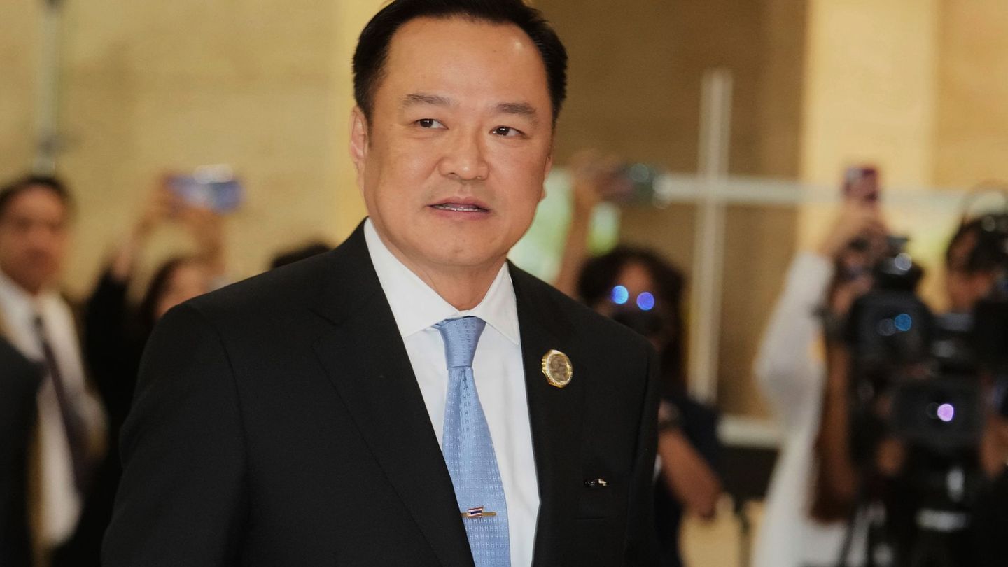 Politische Wirren in Bangkok: Nach Amtsenthebung: Thailand hat neuen Regierungschef