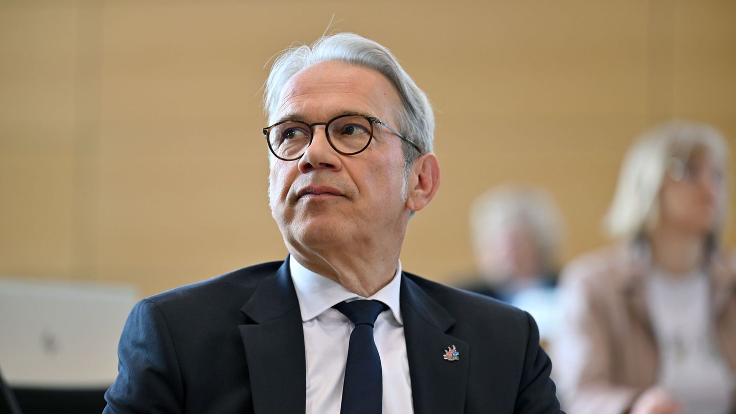 Bürgerlicher Anschein: Innenminister: Rechte versuchen, Vereine zu unterwandern
