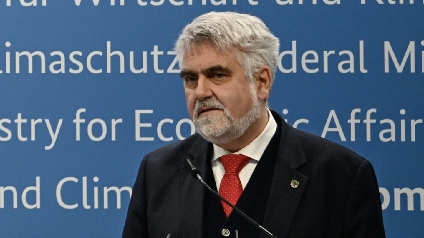 Ein Jahr vor Wahl in Sachsen-Anhalt: SPD wählt Willingmann zu Spitzenkandidat