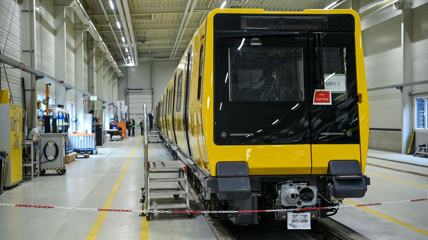 Berliner Nahverkehr: Neue U-Bahnen gehen in Betrieb