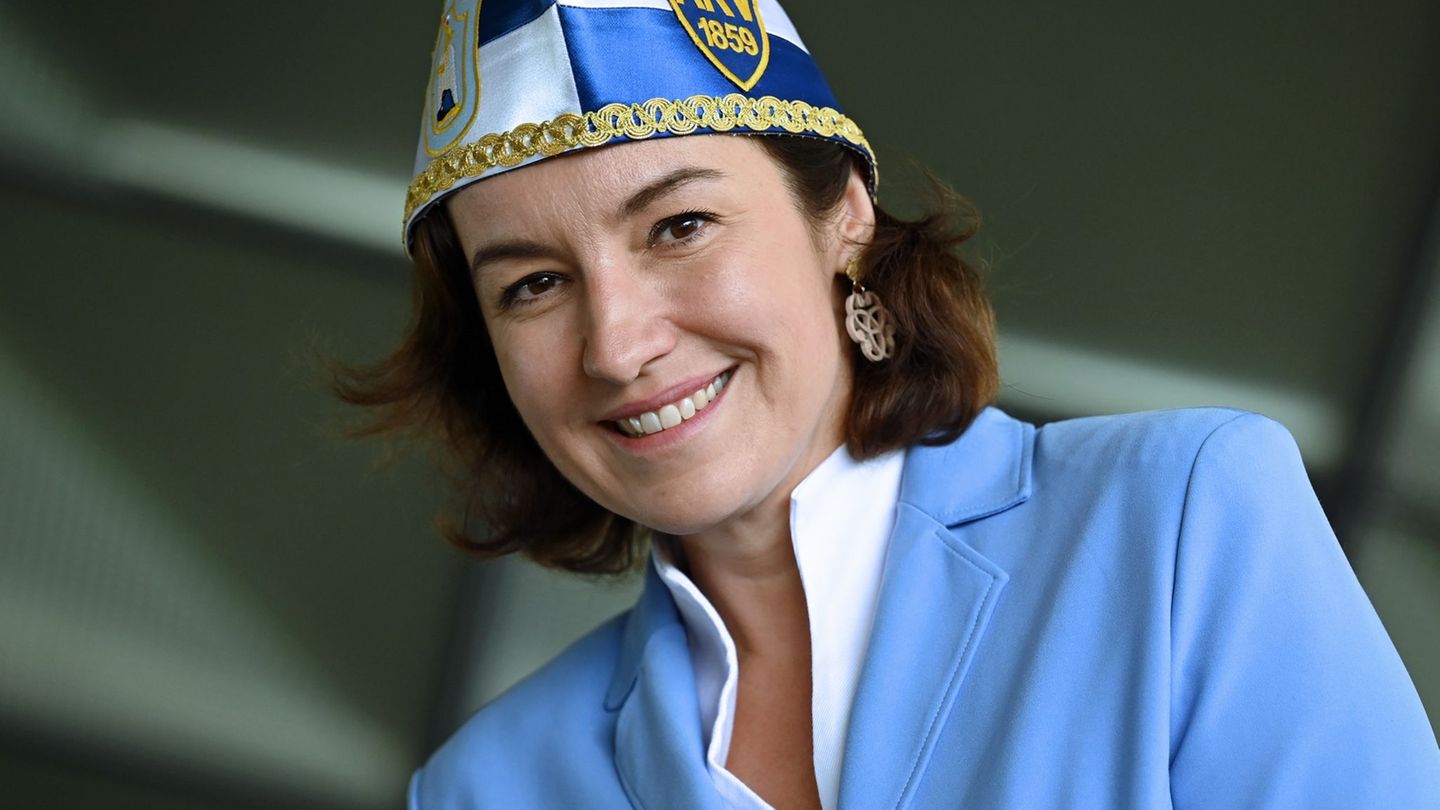 Aachener Karneval: Dorothee Bär wird Ordensritterin wider den tierischen Ernst