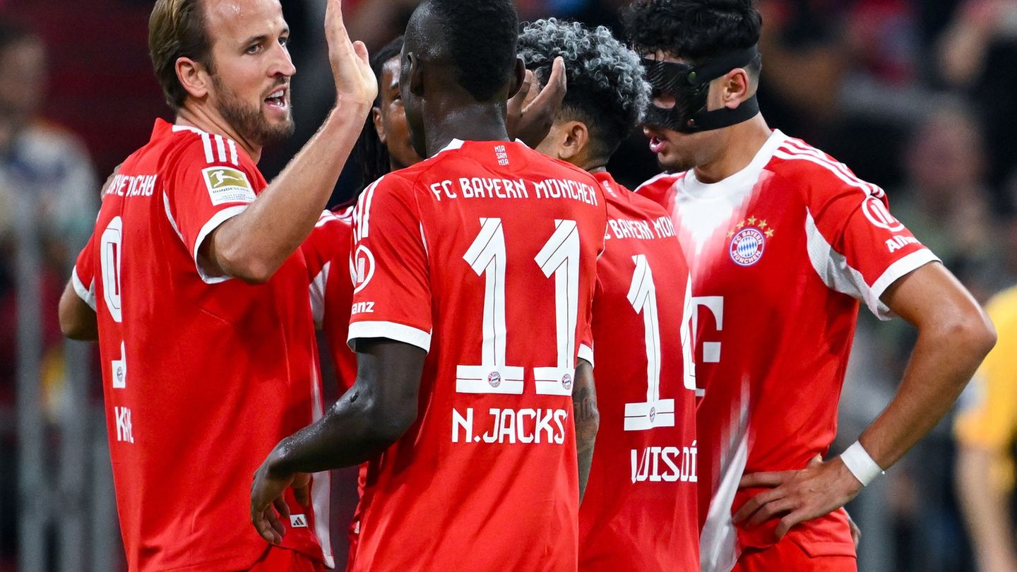 Fußball-Bundesliga: Kaiserliche Bayern nach HSV-Watschn bereit für Chelsea