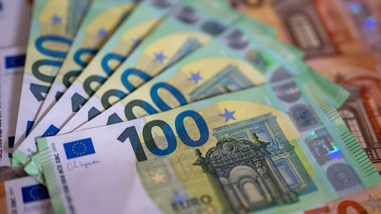 Etatentwurf: Landtag berät NRW-Rekordhaushalt für 2026