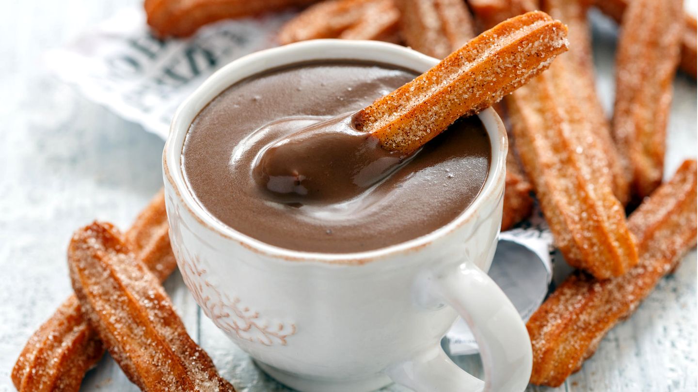 Rezepte und Co.: Churros Maker: So bereiten Sie die frittierten Teigstangen zu