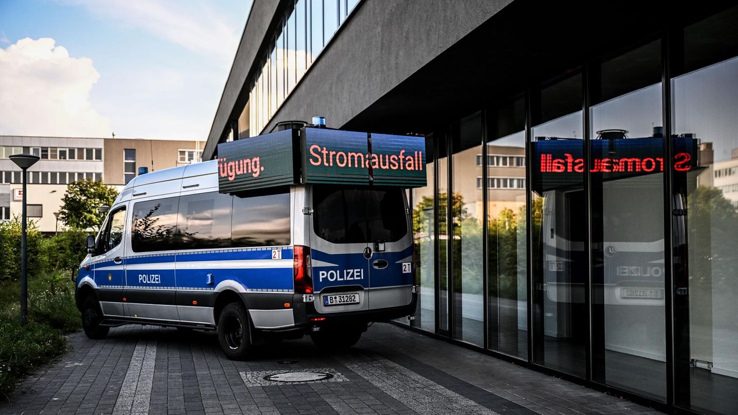 Hinweise in Bekennerschreiben: Stromausfall in Berlin offenbar durch Brandanschlag von Linksextremen ausgelöst