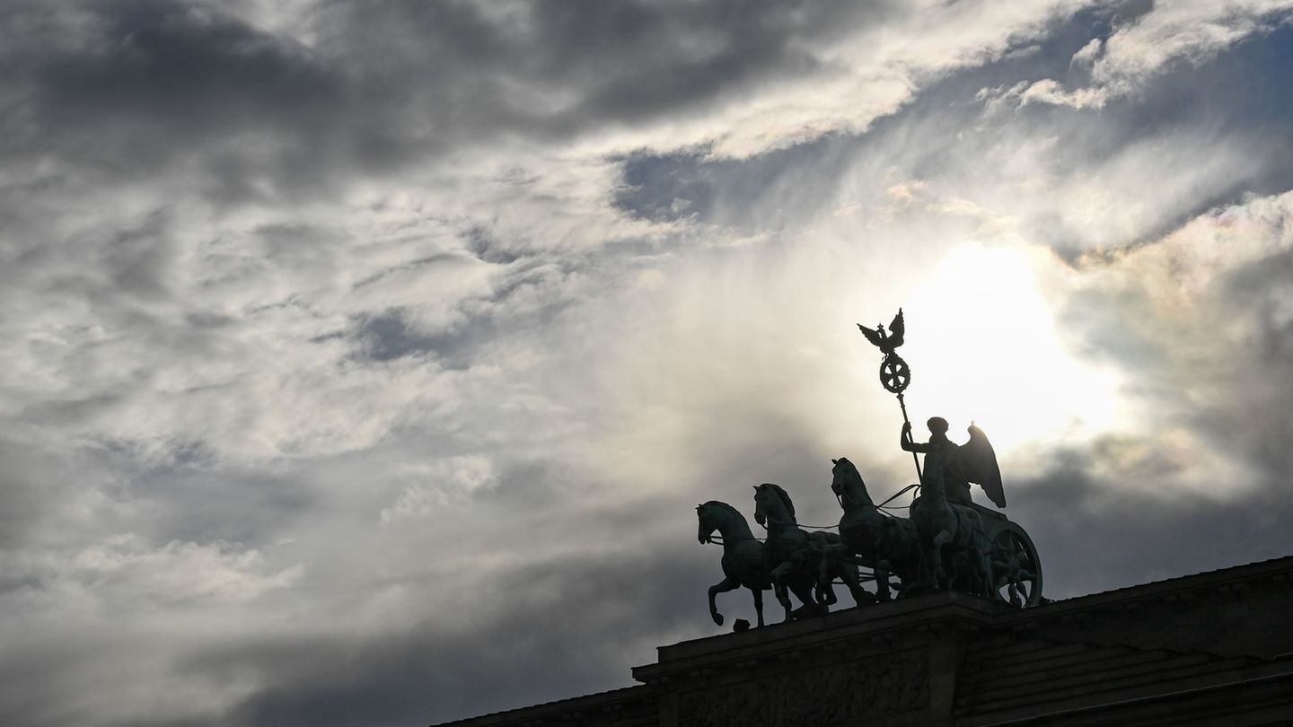 Wetter: Viele Wolken zum Wochenstart in Berlin und Brandenburg